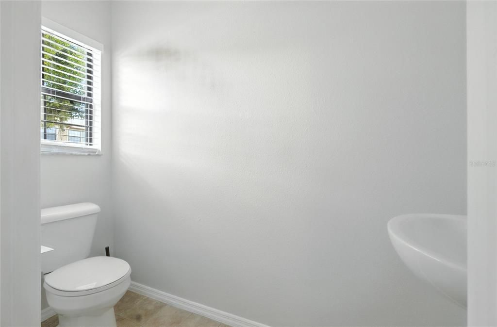 Activo con contrato: $229,000 (3 camas, 2 baños, 1362 Pies cuadrados)