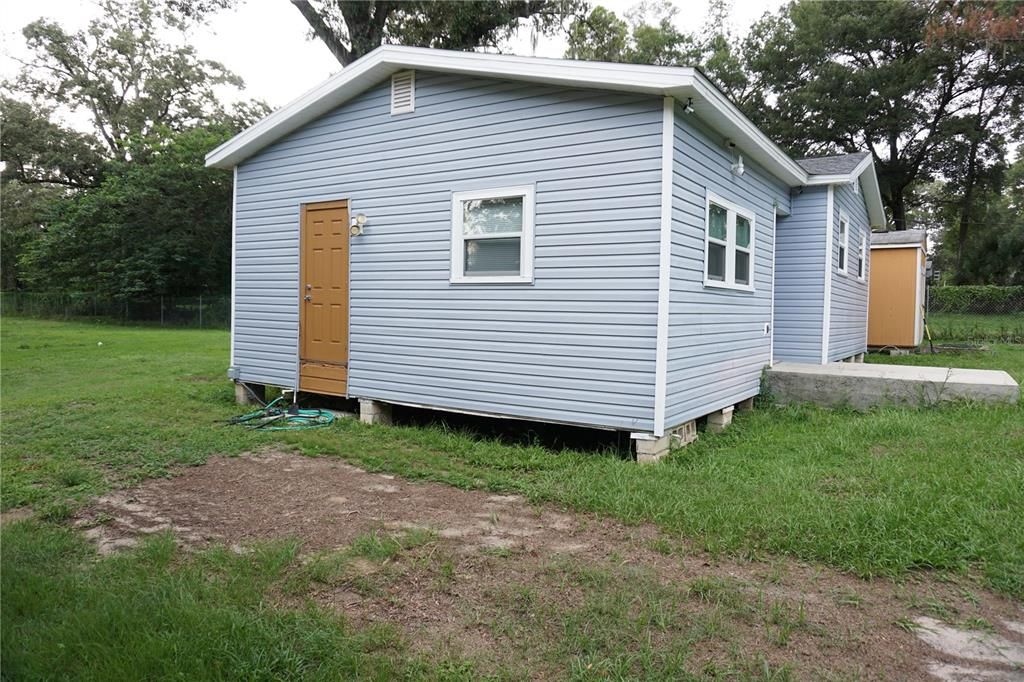 На продажу: $155,000 (2 спален, 2 ванн, 812 Квадратных фут)