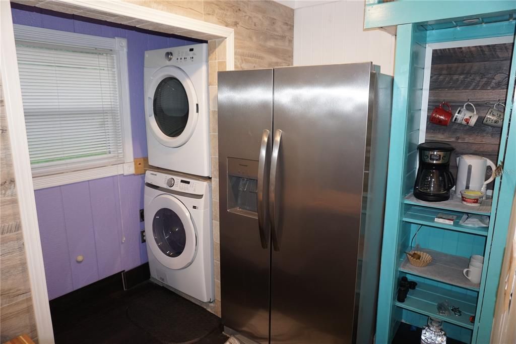 На продажу: $155,000 (2 спален, 2 ванн, 812 Квадратных фут)