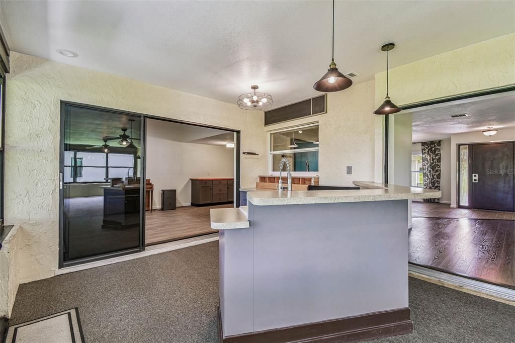 Active With Contract: $575,000 (4 beds, 2 baths, 2413 Square Feet)