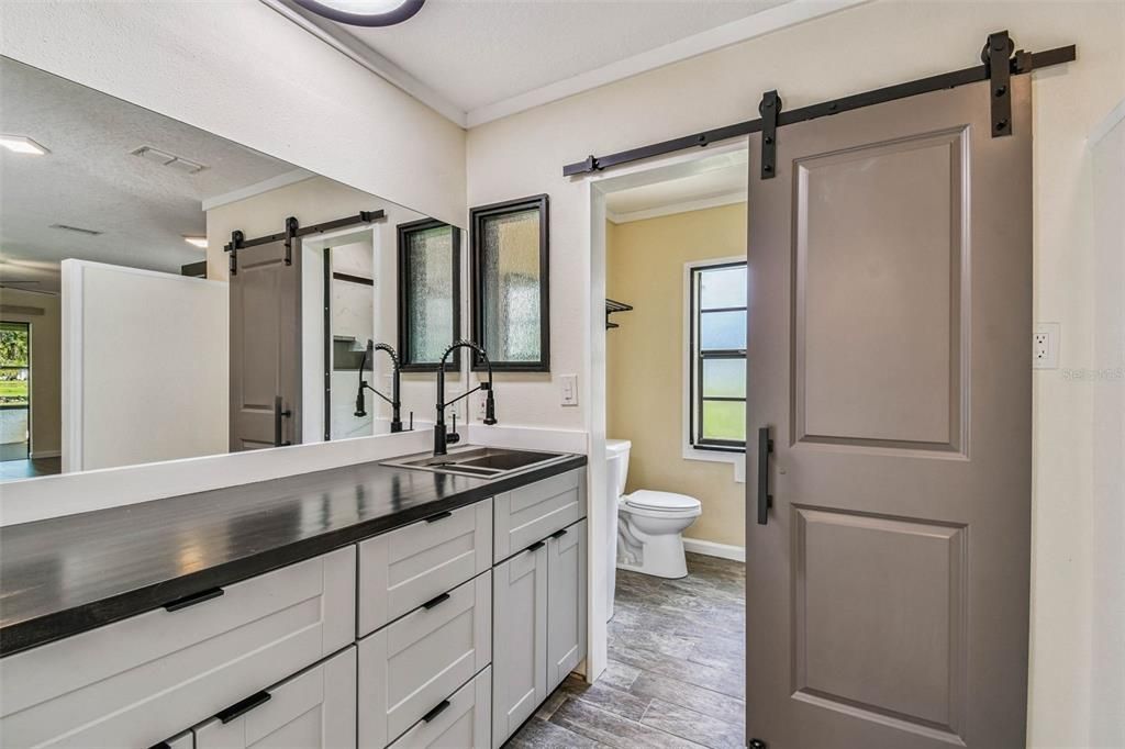 Active With Contract: $575,000 (4 beds, 2 baths, 2413 Square Feet)