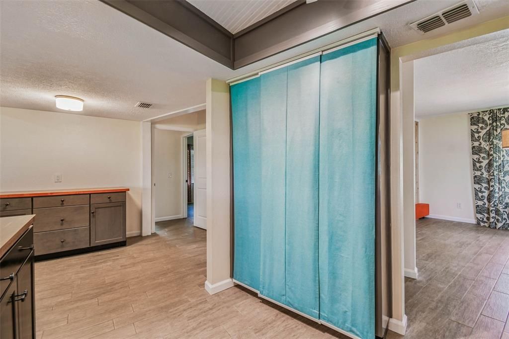 Active With Contract: $575,000 (4 beds, 2 baths, 2413 Square Feet)