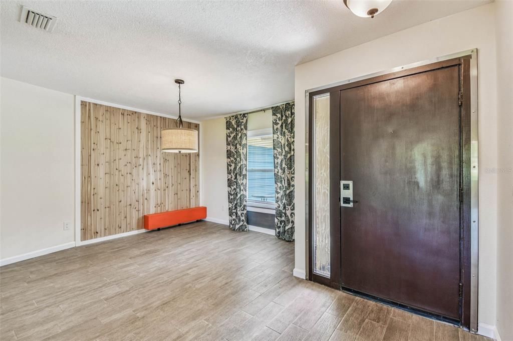 Active With Contract: $575,000 (4 beds, 2 baths, 2413 Square Feet)