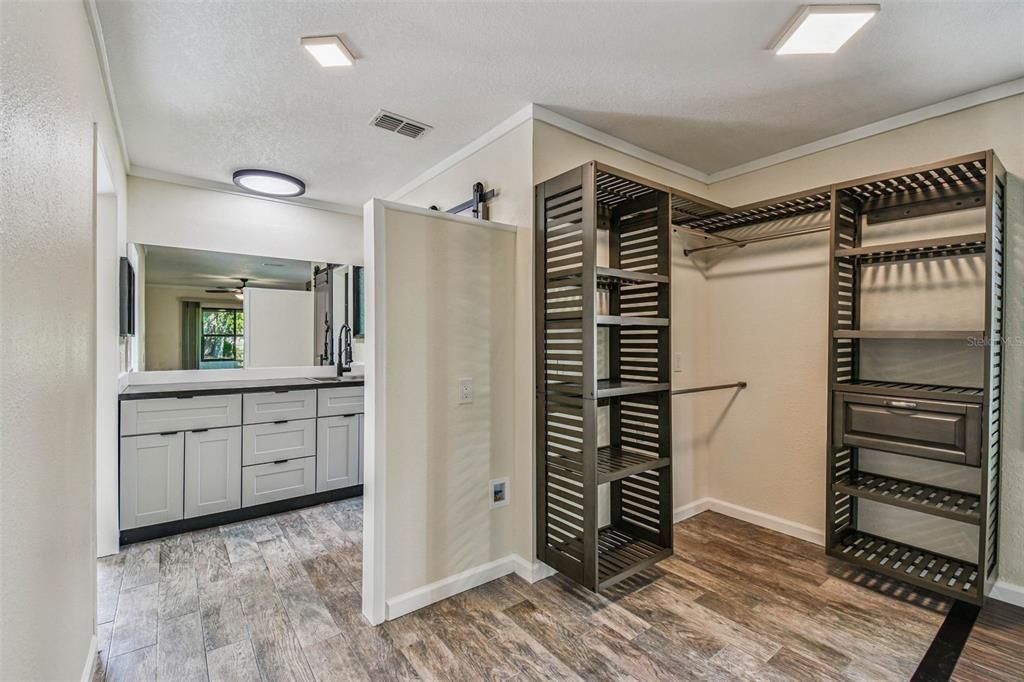 Active With Contract: $575,000 (4 beds, 2 baths, 2413 Square Feet)