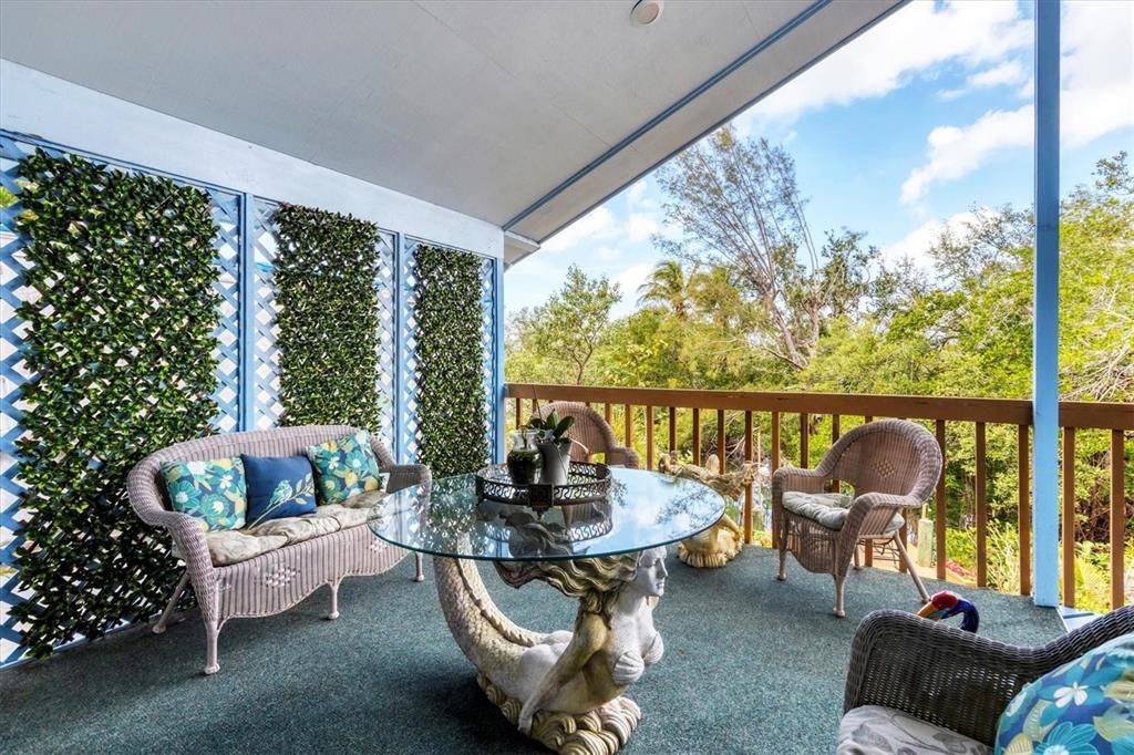 En Venta: $1,495,000 (0.20 acres)