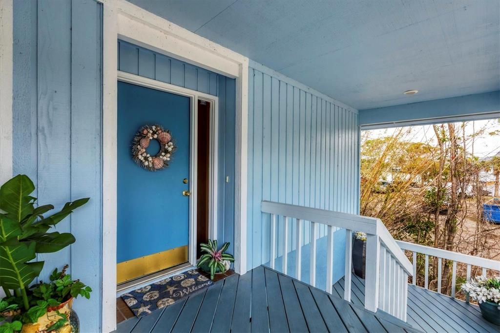 En Venta: $1,495,000 (0.20 acres)