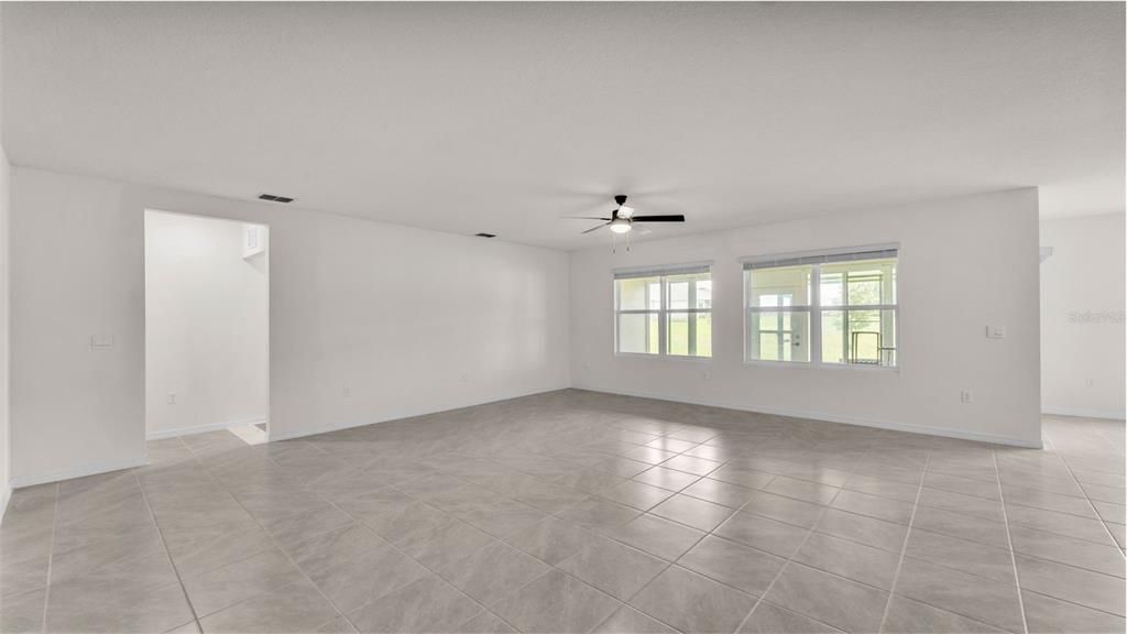 Active With Contract: $360,000 (4 beds, 2 baths, 2368 Square Feet)