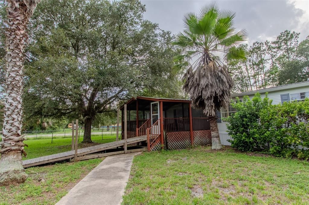 合同活跃: $199,900 (3 贝兹, 2 浴室, 1664 平方英尺)