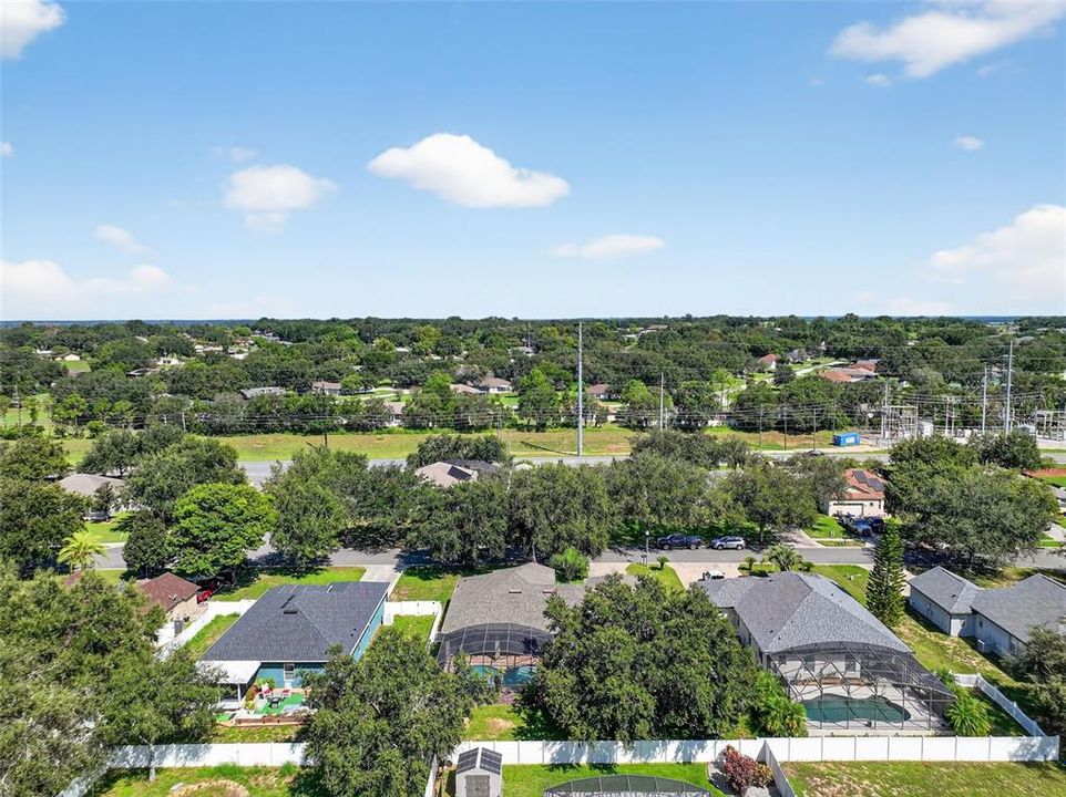 合同活跃: $409,900 (3 贝兹, 2 浴室, 1910 平方英尺)