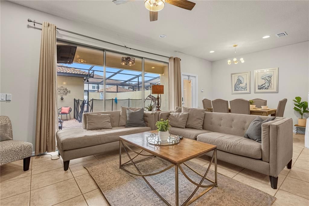 For Sale: $60,000 (5 beds, 4 baths, 2263 Square Feet)