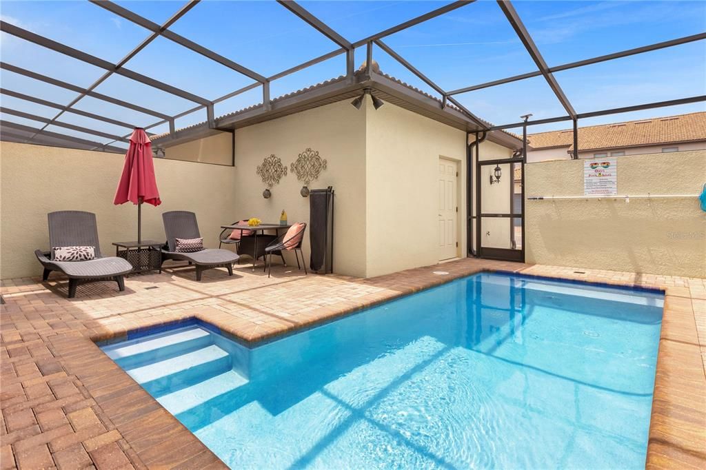 For Sale: $60,000 (5 beds, 4 baths, 2263 Square Feet)