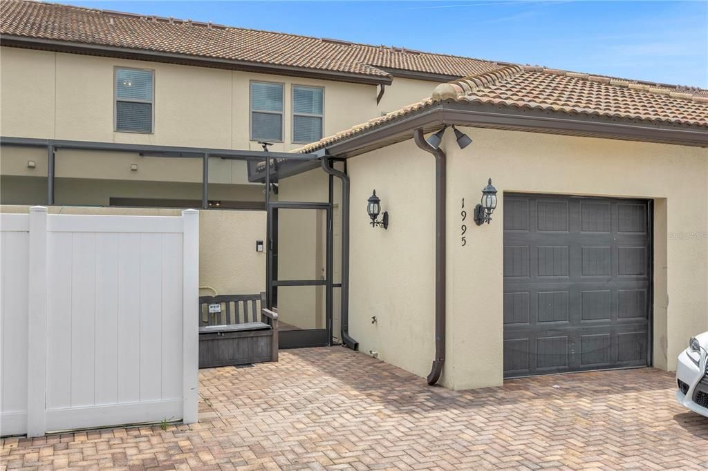For Sale: $60,000 (5 beds, 4 baths, 2263 Square Feet)