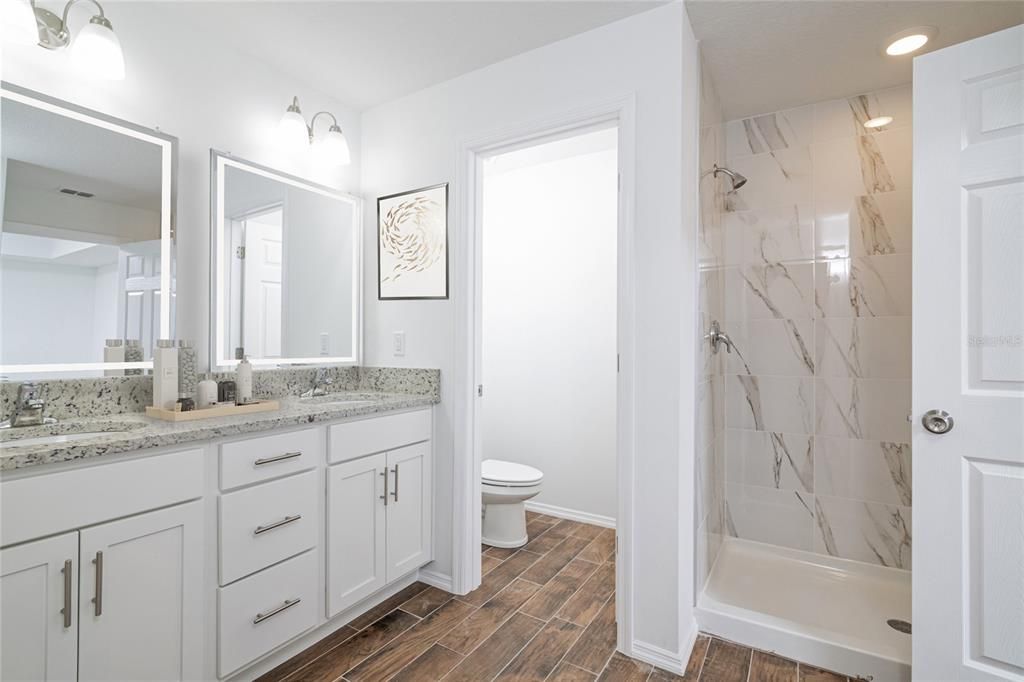 合同活跃: $329,900 (3 贝兹, 2 浴室, 1779 平方英尺)