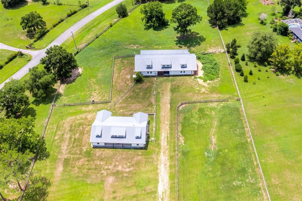 En Venta: $799,000 (3 camas, 3 baños, 2196 Pies cuadrados)