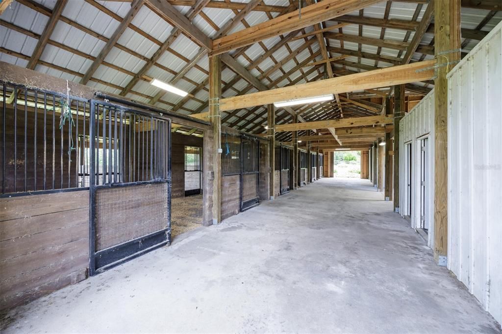 En Venta: $799,000 (3 camas, 3 baños, 2196 Pies cuadrados)