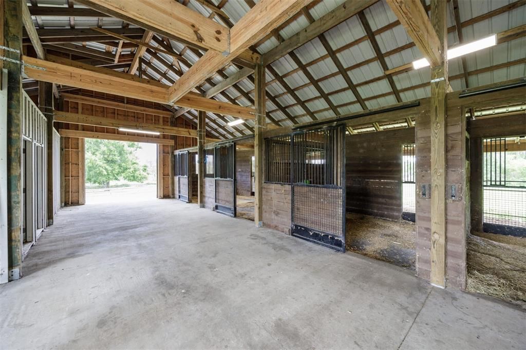 En Venta: $799,000 (3 camas, 3 baños, 2196 Pies cuadrados)