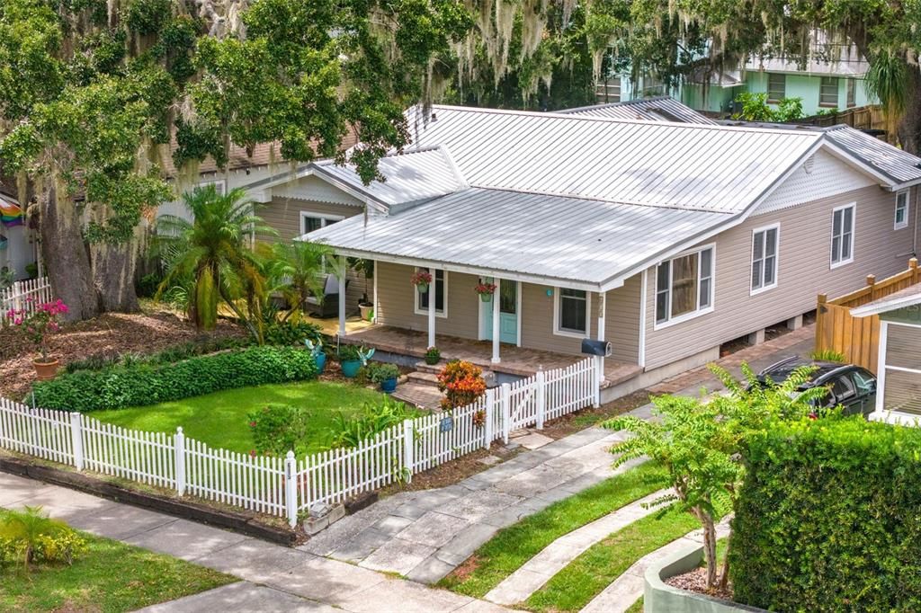 For Sale: $545,000 (3 beds, 1 baths, 1510 Square Feet)