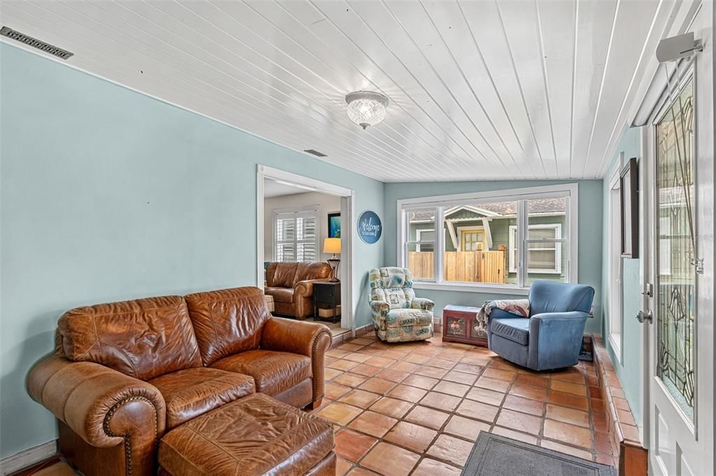 For Sale: $545,000 (3 beds, 1 baths, 1510 Square Feet)