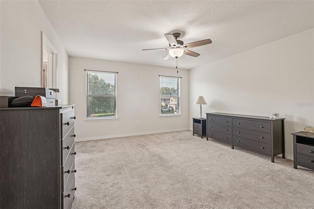 For Sale: $448,000 (3 beds, 2 baths, 1883 Square Feet)