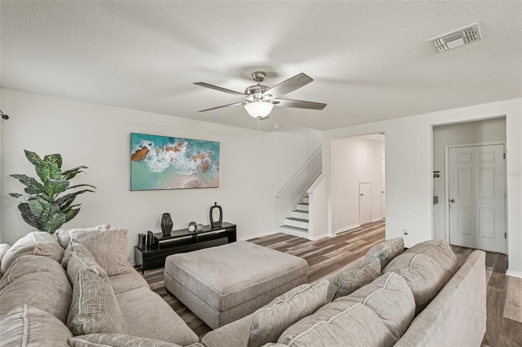 For Sale: $448,000 (3 beds, 2 baths, 1883 Square Feet)