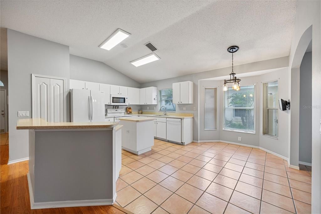 待售: $364,900 (3 贝兹, 2 浴室, 1782 平方英尺)