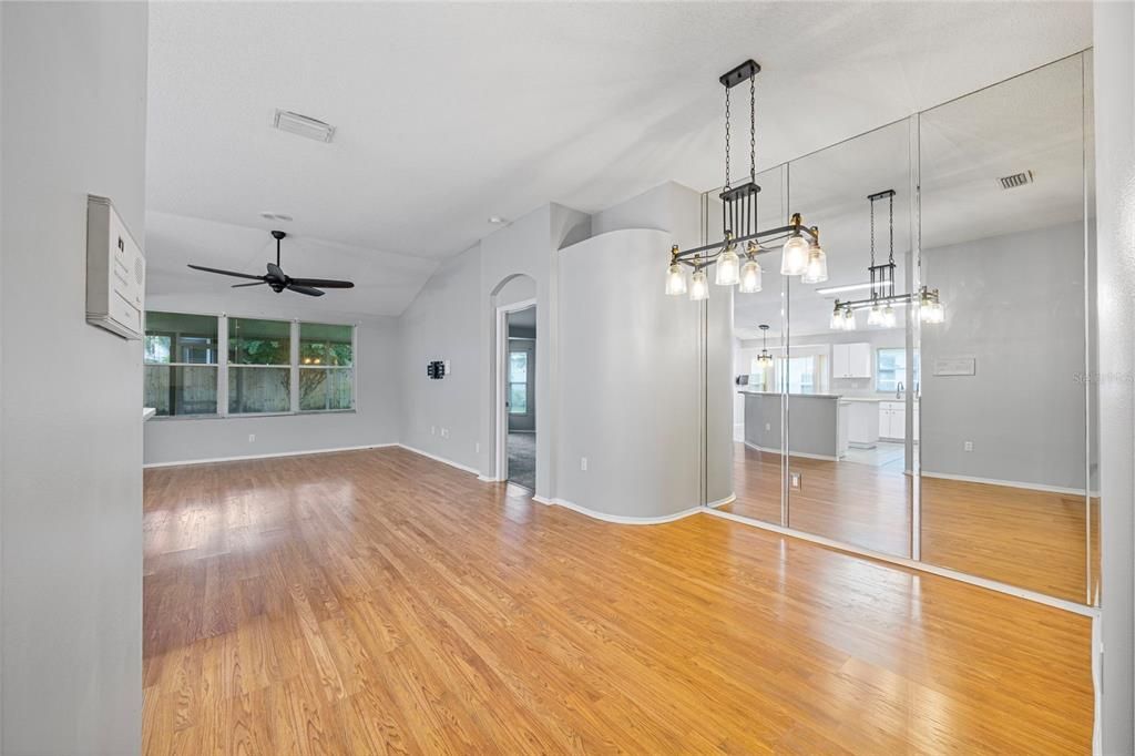 待售: $364,900 (3 贝兹, 2 浴室, 1782 平方英尺)