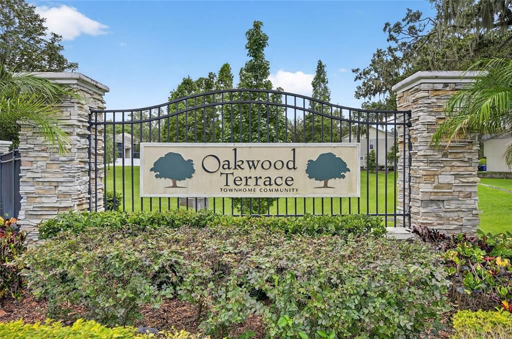 Active With Contract: $269,900 (2 beds, 1 baths, 1315 Square Feet)