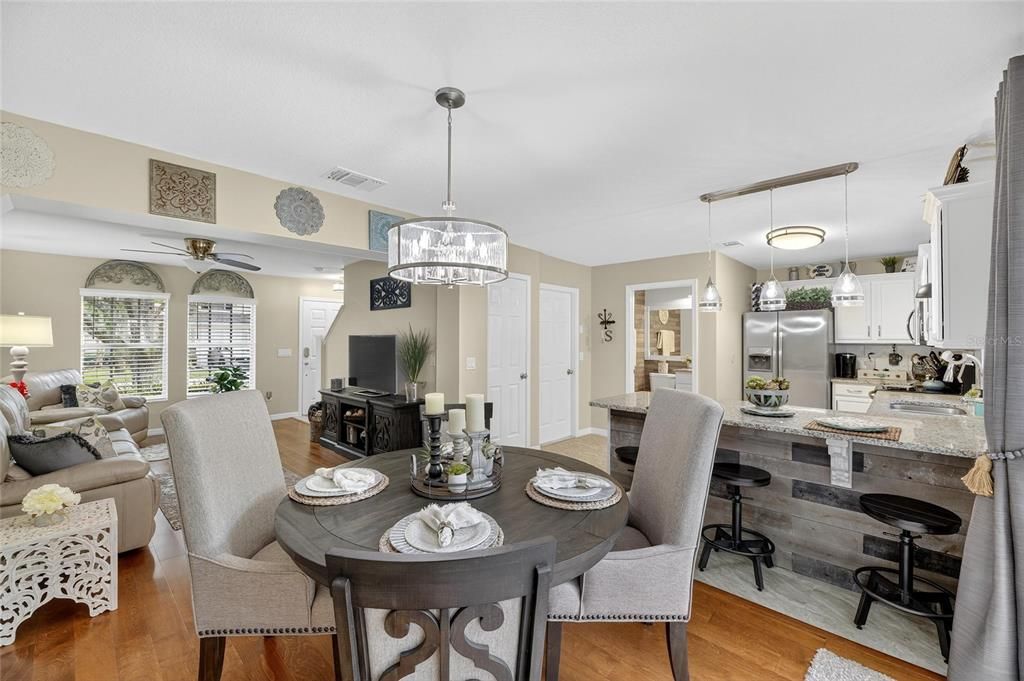 Active With Contract: $269,900 (2 beds, 1 baths, 1315 Square Feet)