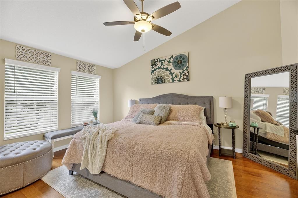 Active With Contract: $269,900 (2 beds, 1 baths, 1315 Square Feet)