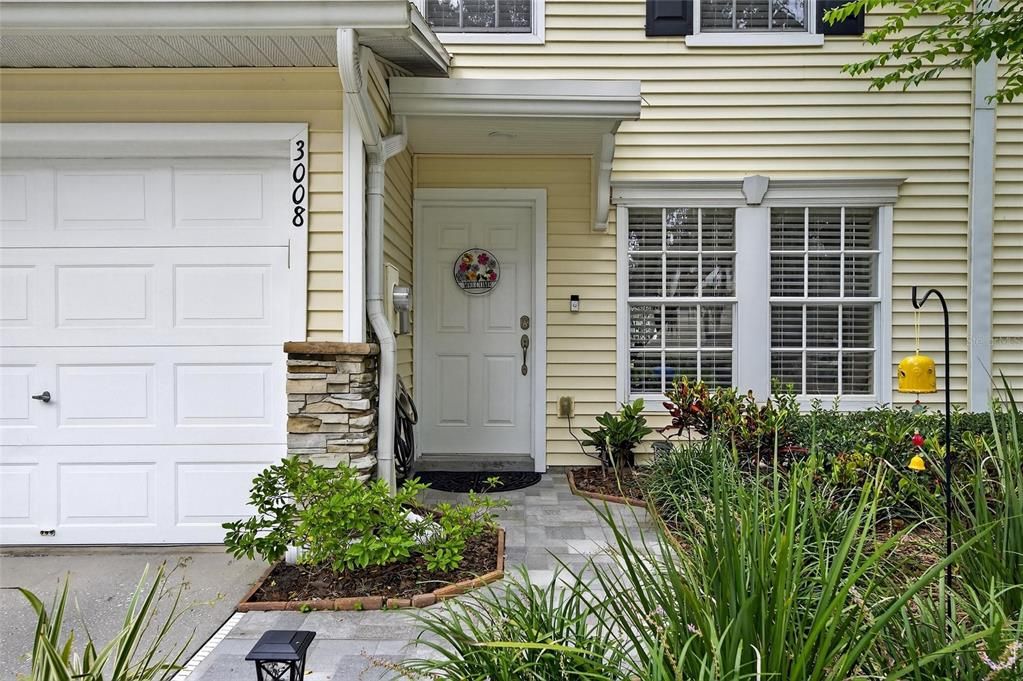 Active With Contract: $269,900 (2 beds, 1 baths, 1315 Square Feet)