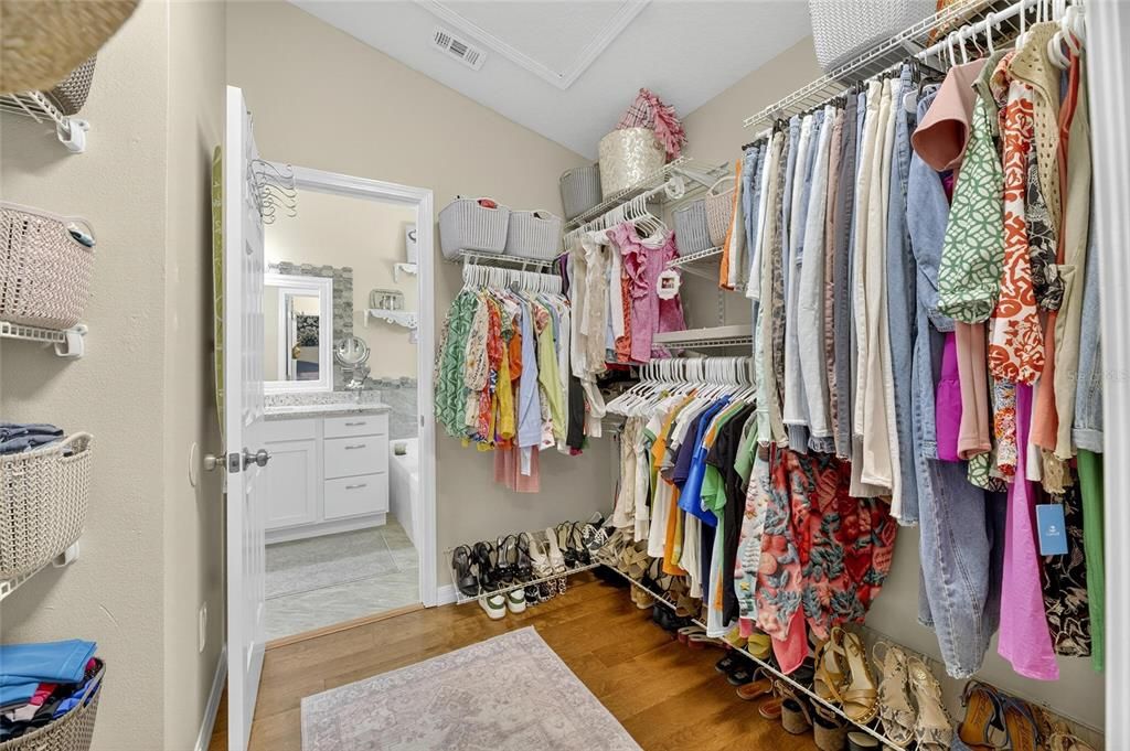 Active With Contract: $269,900 (2 beds, 1 baths, 1315 Square Feet)