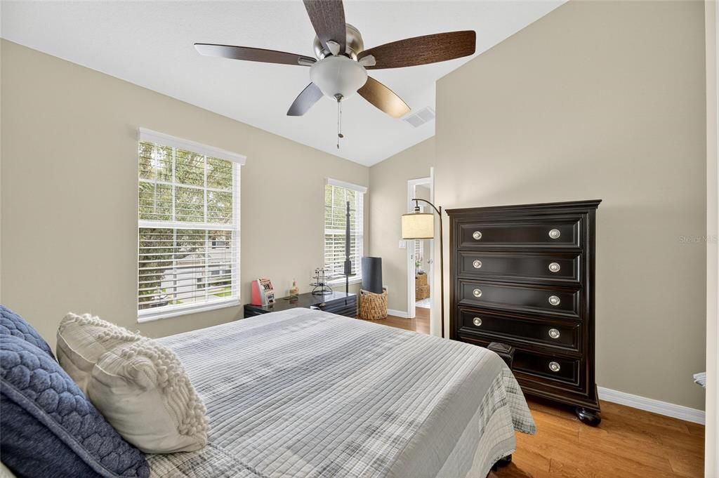 Active With Contract: $269,900 (2 beds, 1 baths, 1315 Square Feet)