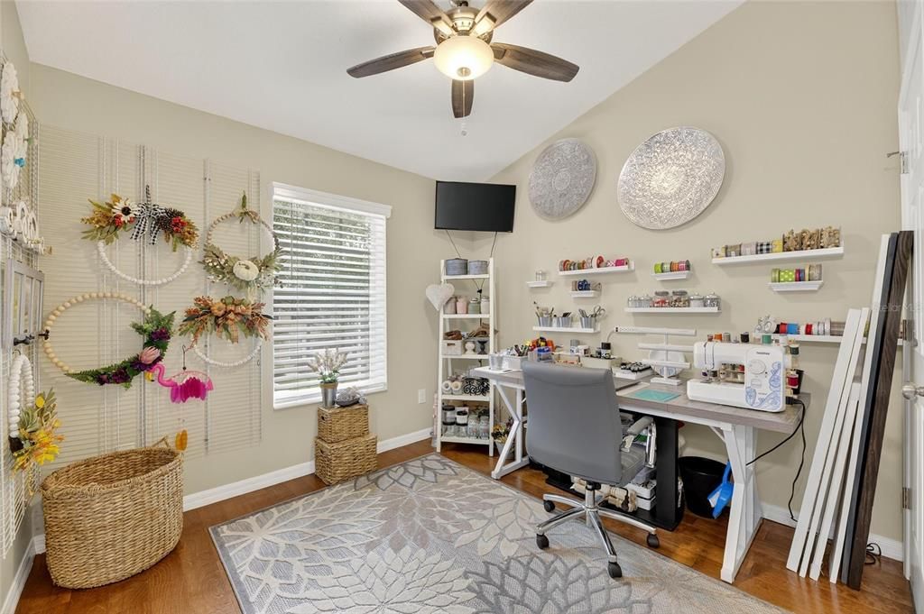 Active With Contract: $269,900 (2 beds, 1 baths, 1315 Square Feet)