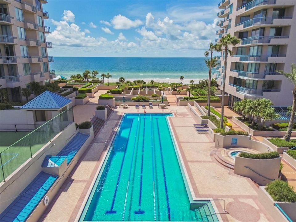 出租: $20,000 (4 贝兹, 4 浴室, 4336 平方英尺)