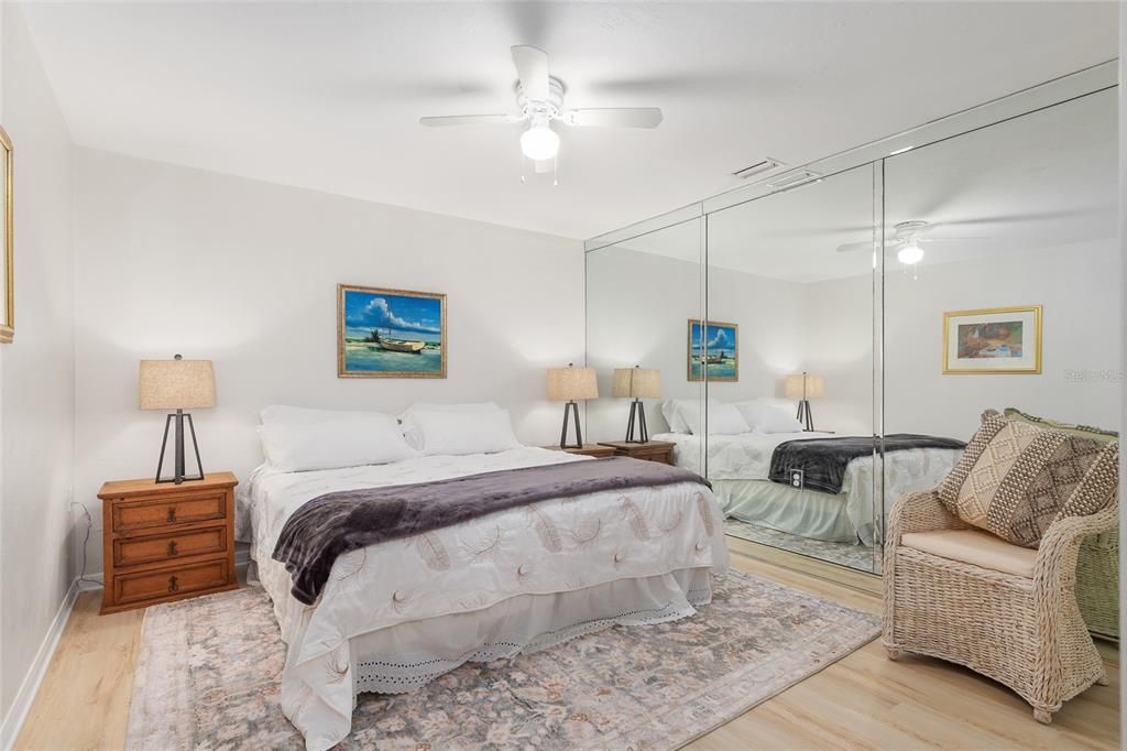 На продажу: $1,500,000 (6 спален, 4 ванн, 4819 Квадратных фут)