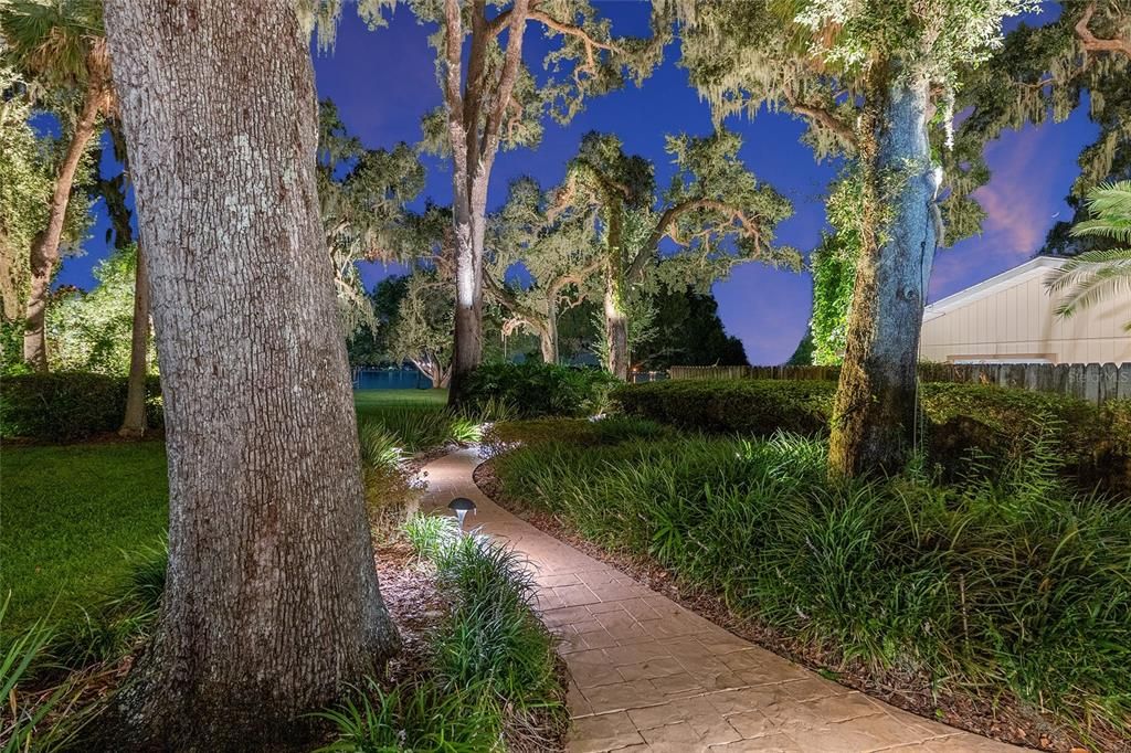 На продажу: $1,500,000 (6 спален, 4 ванн, 4819 Квадратных фут)