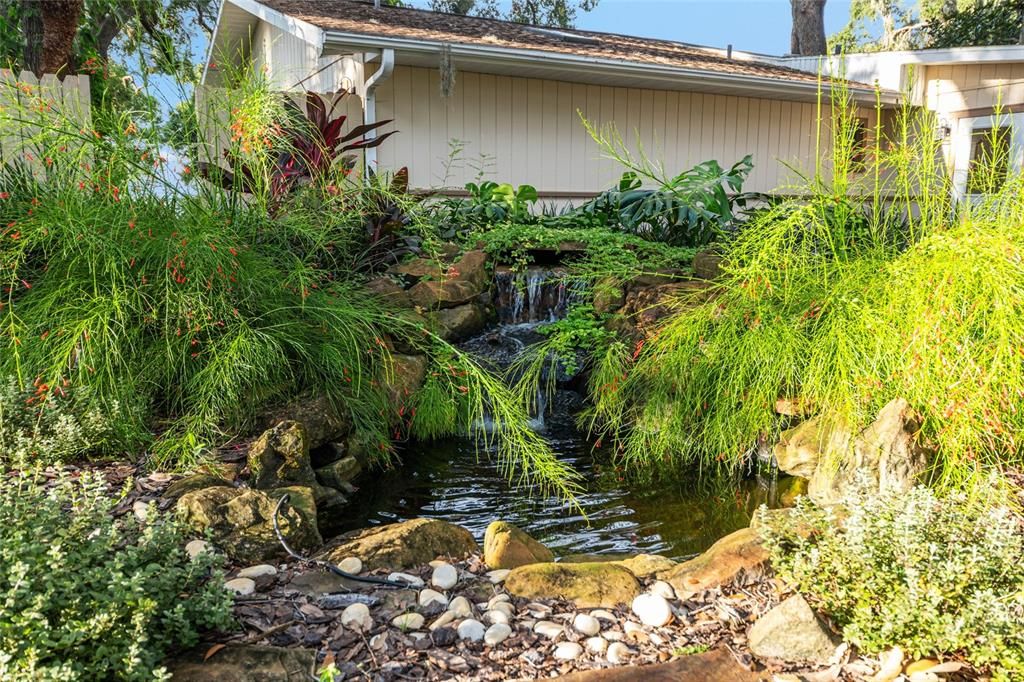 На продажу: $1,500,000 (6 спален, 4 ванн, 4819 Квадратных фут)