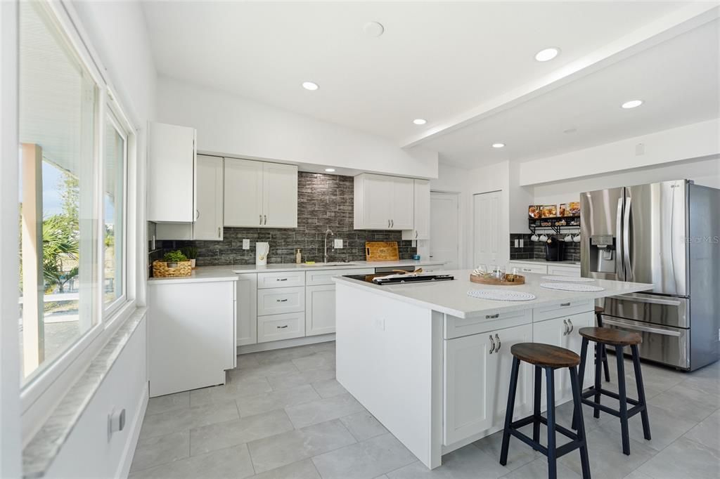 На продажу: $629,900 (3 спален, 2 ванн, 1469 Квадратных фут)