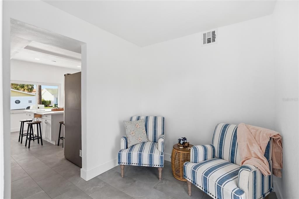 На продажу: $629,900 (3 спален, 2 ванн, 1469 Квадратных фут)