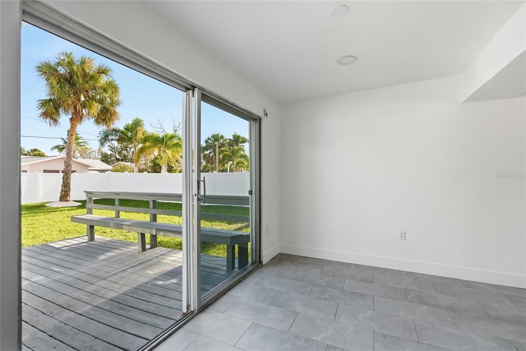 На продажу: $629,900 (3 спален, 2 ванн, 1469 Квадратных фут)