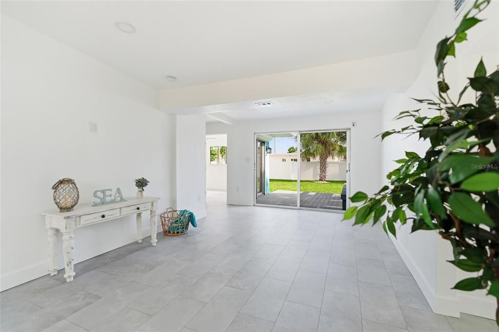 На продажу: $629,900 (3 спален, 2 ванн, 1469 Квадратных фут)