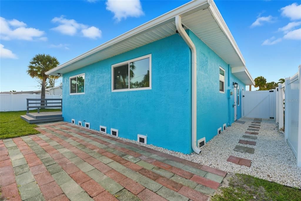 На продажу: $629,900 (3 спален, 2 ванн, 1469 Квадратных фут)