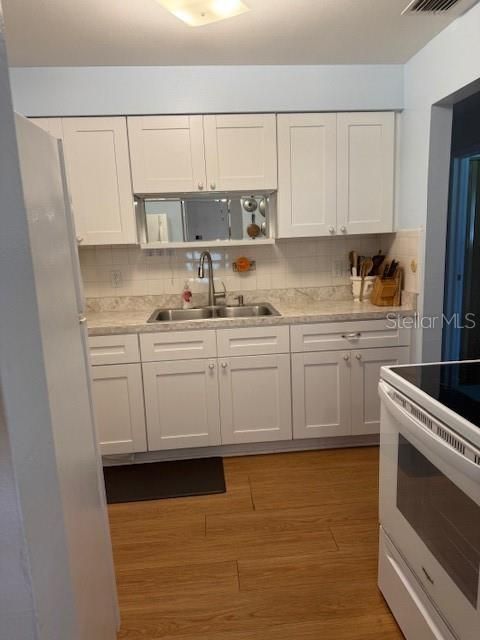 Active With Contract: $253,000 (2 beds, 1 baths, 969 Square Feet)