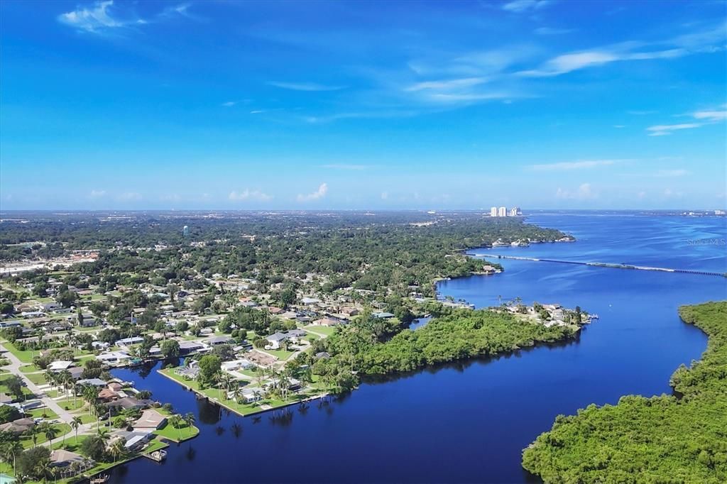 Vendido Recientemente: $548,900 (3 camas, 2 baños, 1436 Pies cuadrados)