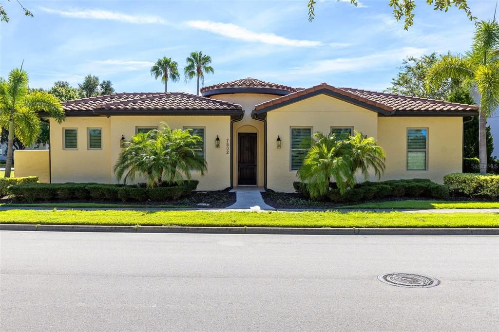 Active With Contract: $1,089,000 (4 beds, 3 baths, 3088 Square Feet)