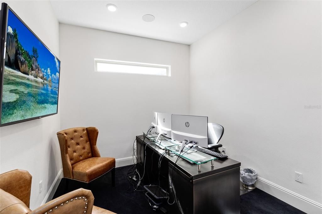 Active With Contract: $1,089,000 (4 beds, 3 baths, 3088 Square Feet)