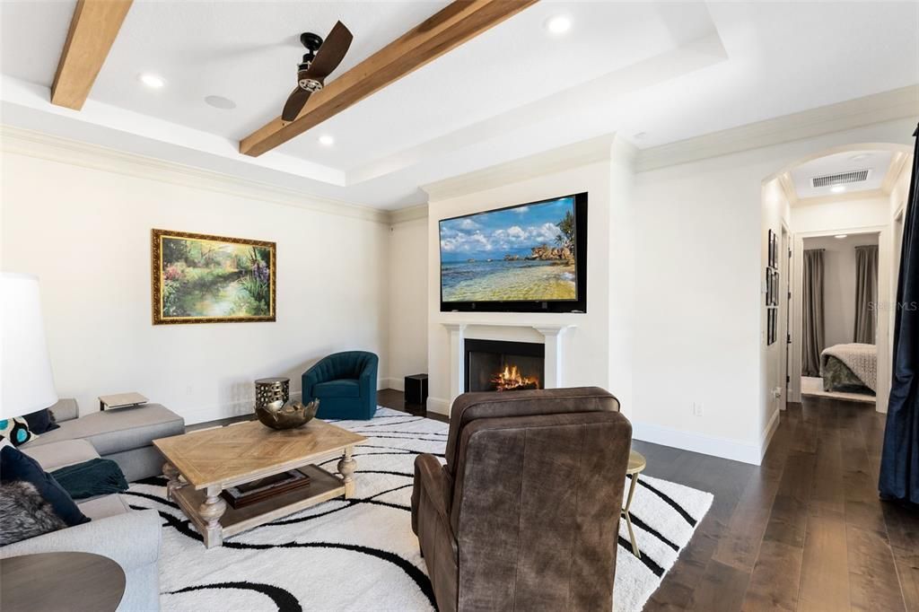 Active With Contract: $1,089,000 (4 beds, 3 baths, 3088 Square Feet)