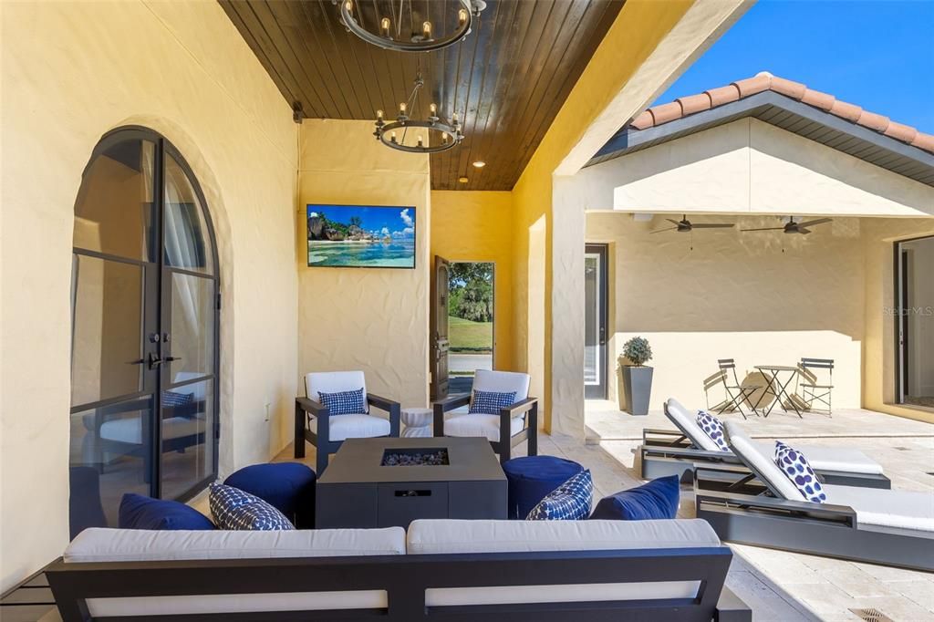 Active With Contract: $1,089,000 (4 beds, 3 baths, 3088 Square Feet)