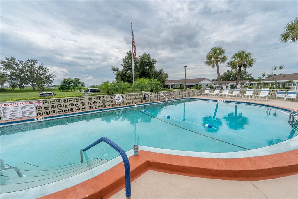 Под контрактом: $1,495 (2 спален, 2 ванн, 1100 Квадратных фут)