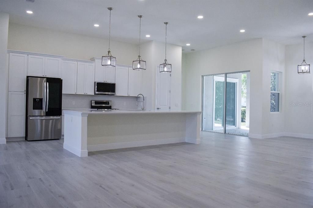 For Sale: $689,900 (4 beds, 3 baths, 2881 Square Feet)